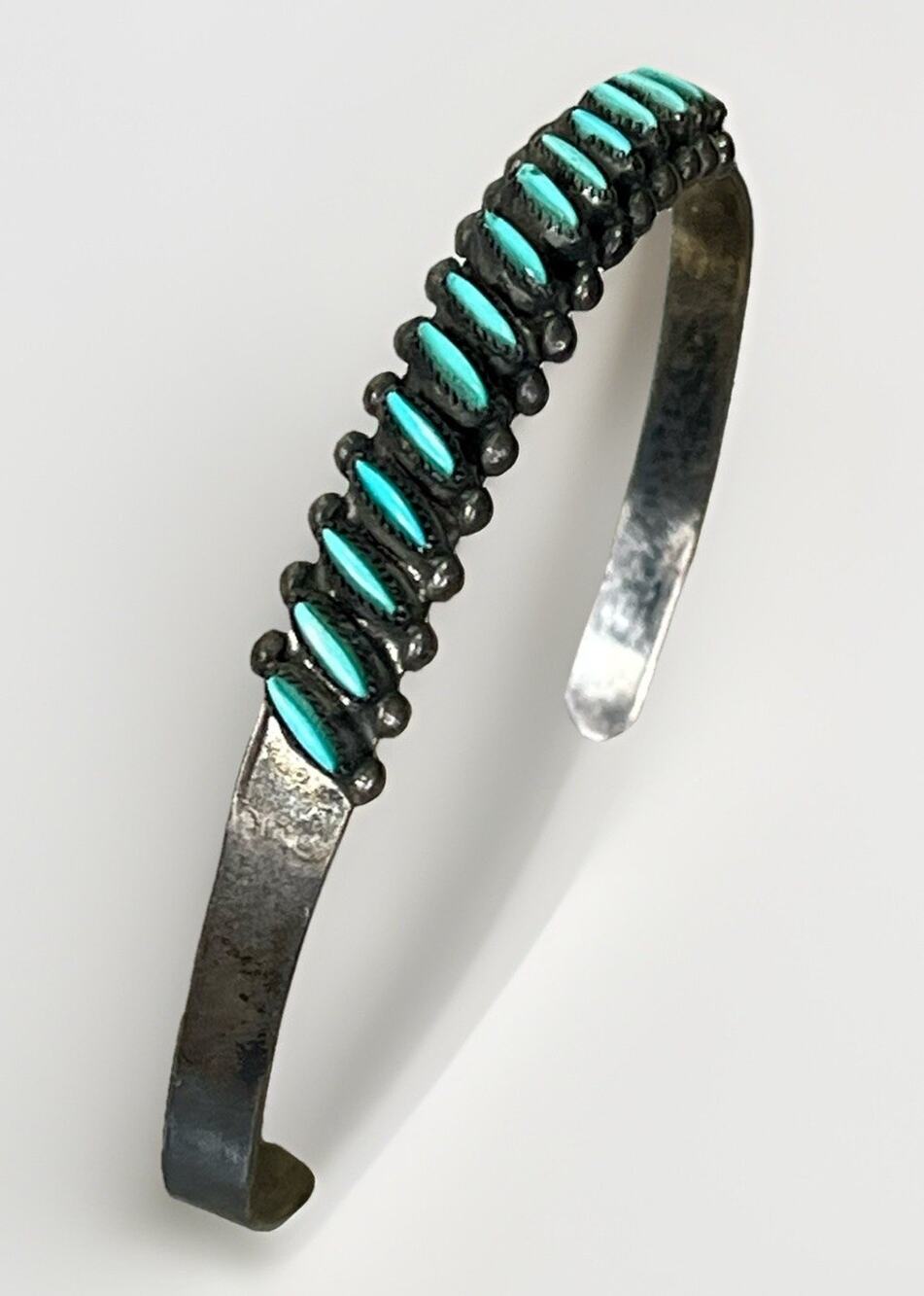 Handcrafted Vintage Zuni Sterling Silver PETIT POINT TURQUOISE Row Bracelet